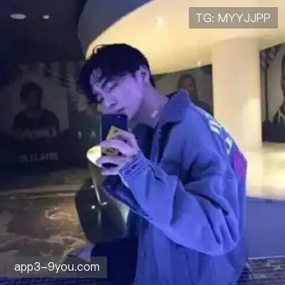 滑璇鸣